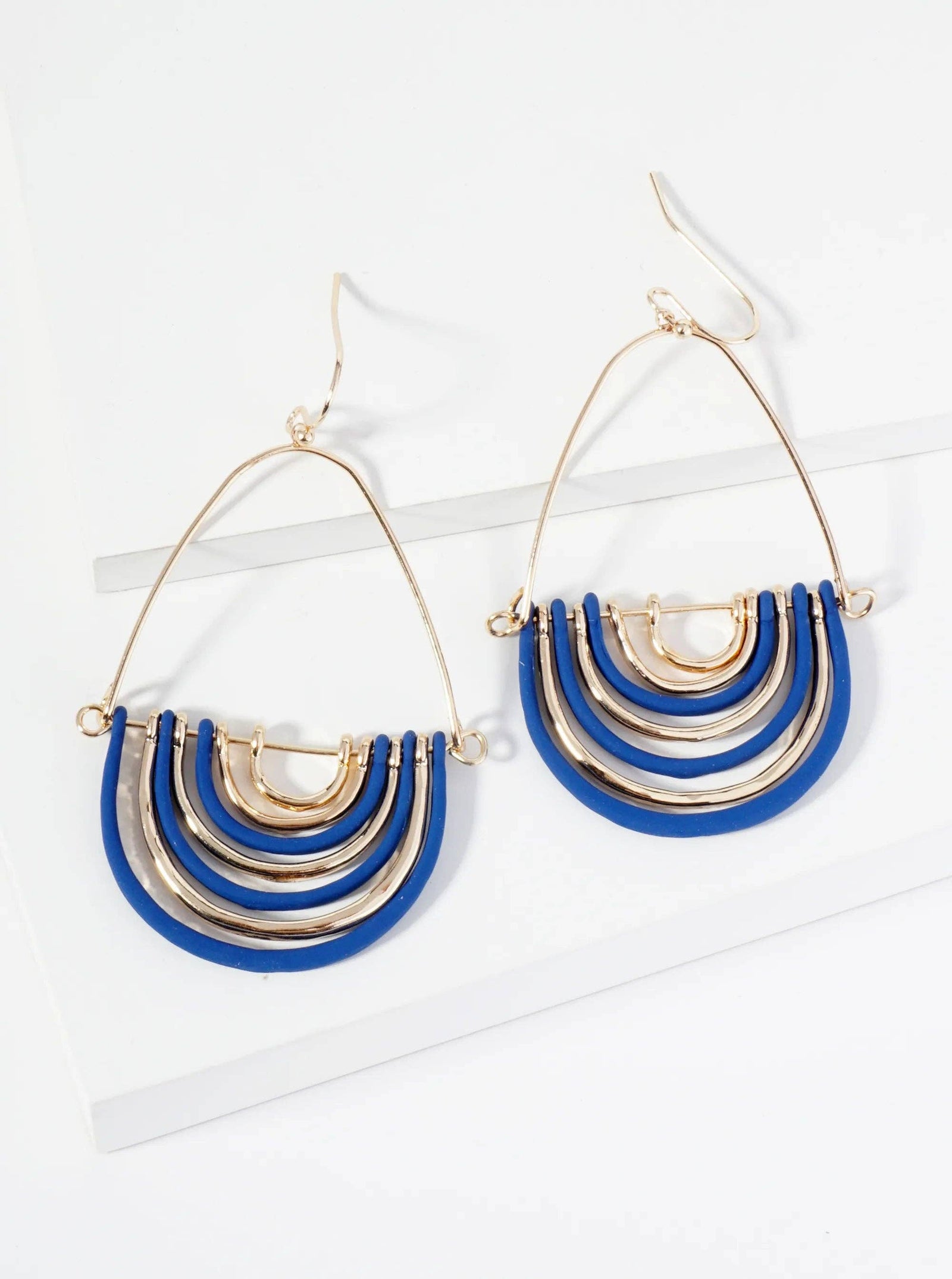 Hammered Metal Geometric Teardrop Dangle Earrings: Navy