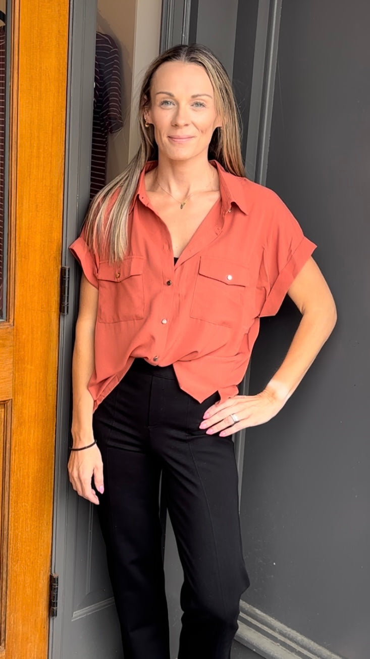 *FINAL SALE* Rust Short Sleeve Button Down Blouse