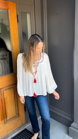 *FINAL SALE* Off White Square Neck Embroidered Top