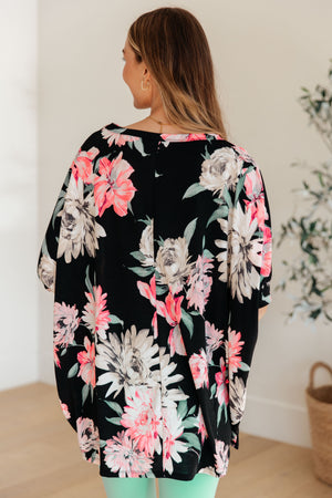 Essential Blouse in Black Floral