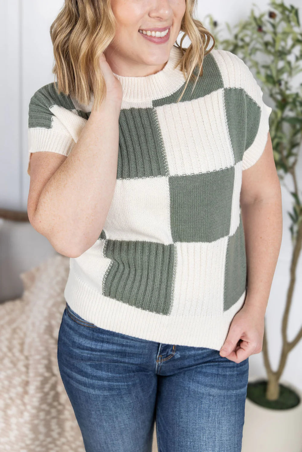 Sage Checkered Short Sleeve Sweater