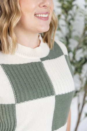 Sage Checkered Short Sleeve Sweater