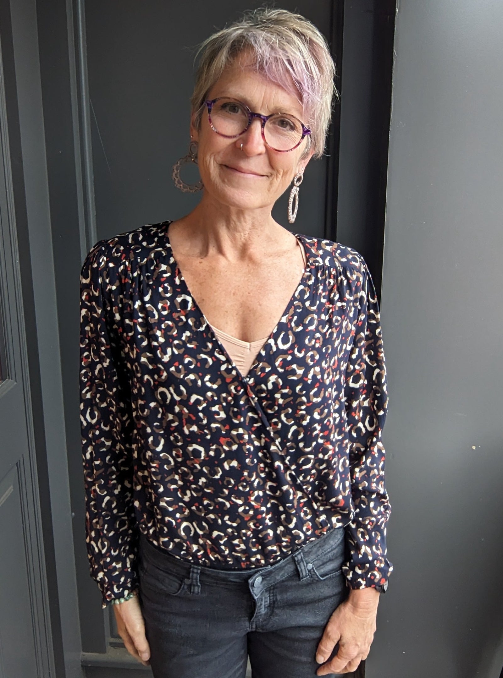 *FINAL SALE* Surplice V-Neck Print Bodysuit - Navy