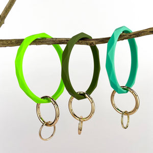 Diamond Shape Silicone Bracelet Keychain: Black