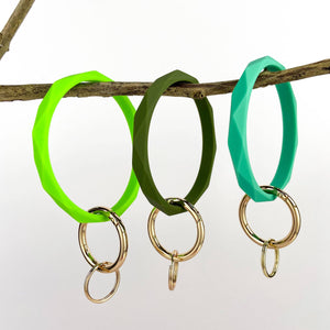 Diamond Shape Silicone Bracelet Keychain: Coral Red