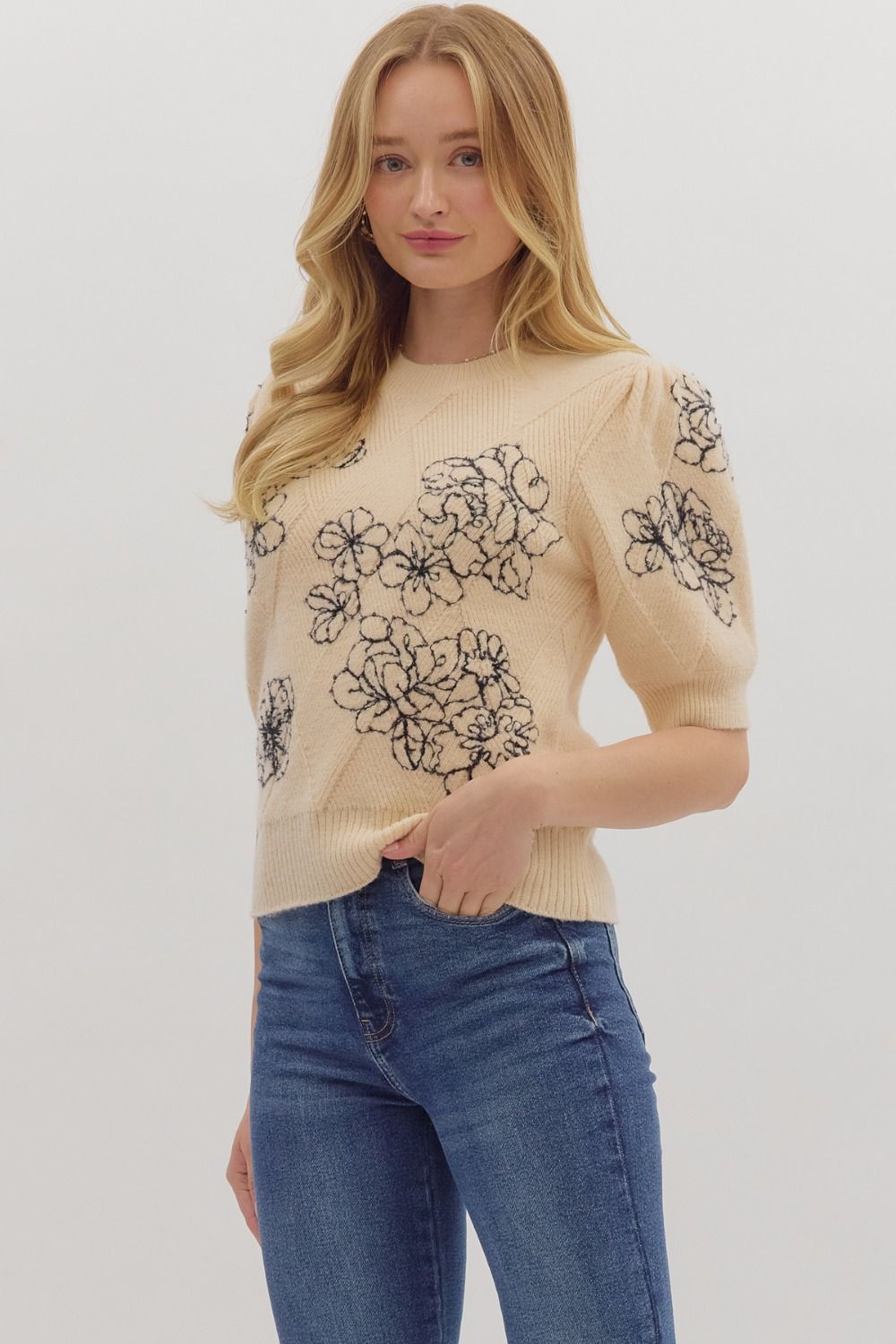 Short Sleeve Floral Sweater